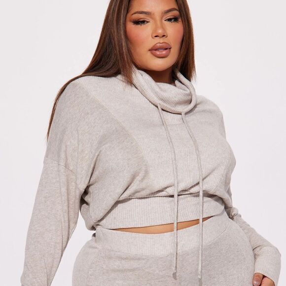 NWT Fashion Nova You Jogging Set - Size 1X - Picture 2 of 6